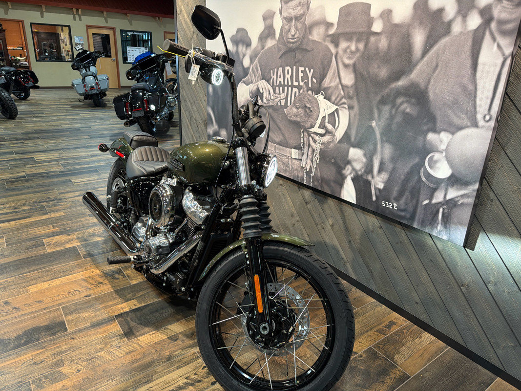Street Bob®
