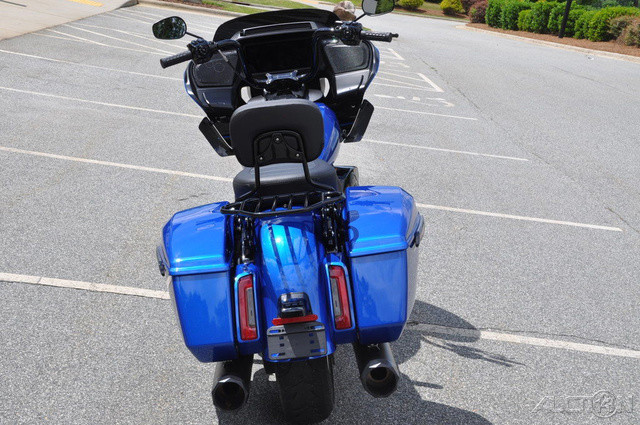 Road Glide®