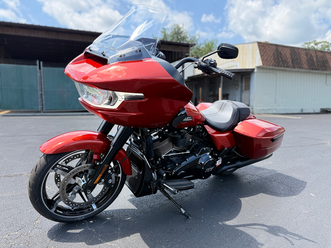 Road Glide®