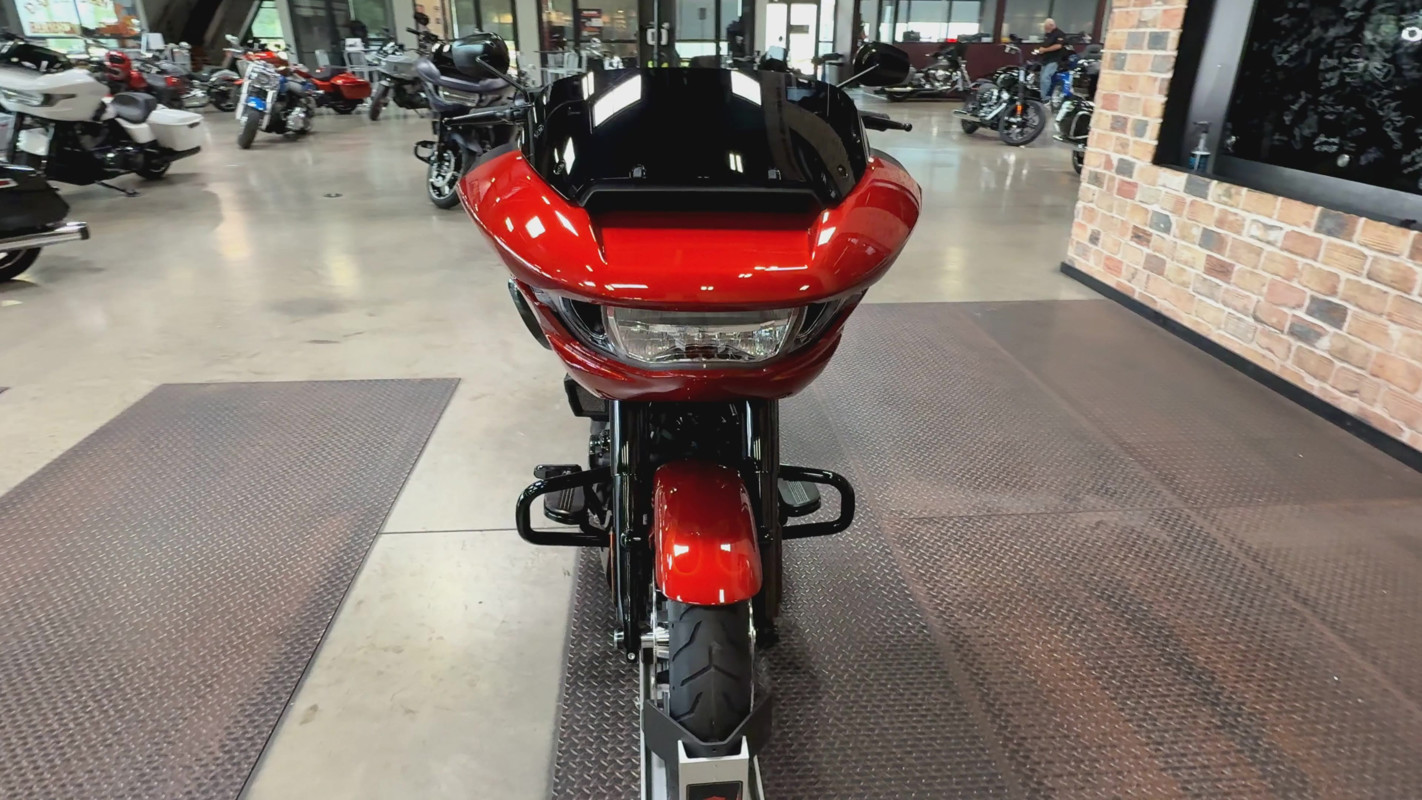 Road Glide®