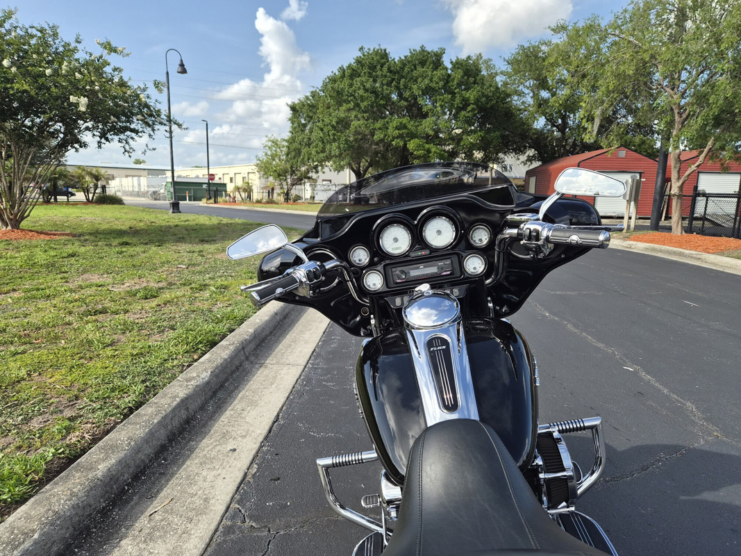Street Glide®
