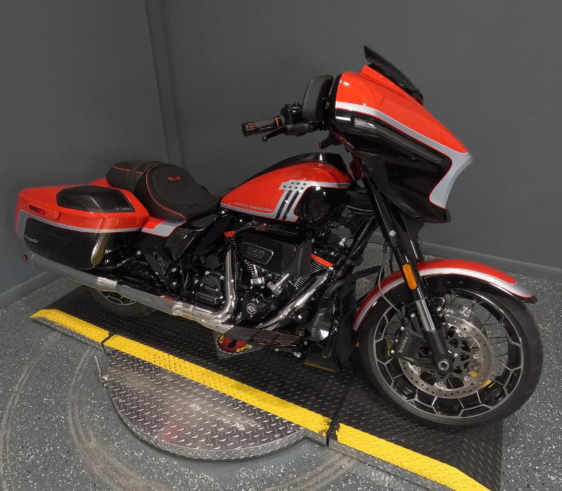 CVO® Street Glide®