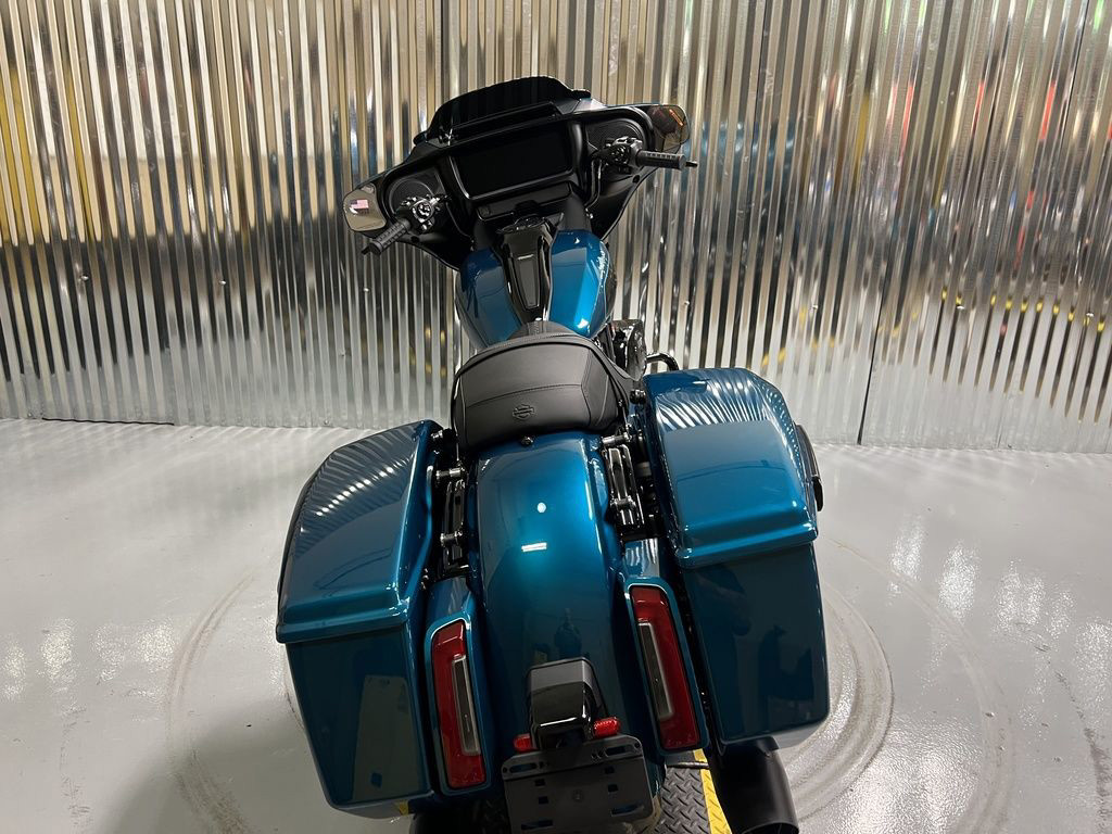 Street Glide®