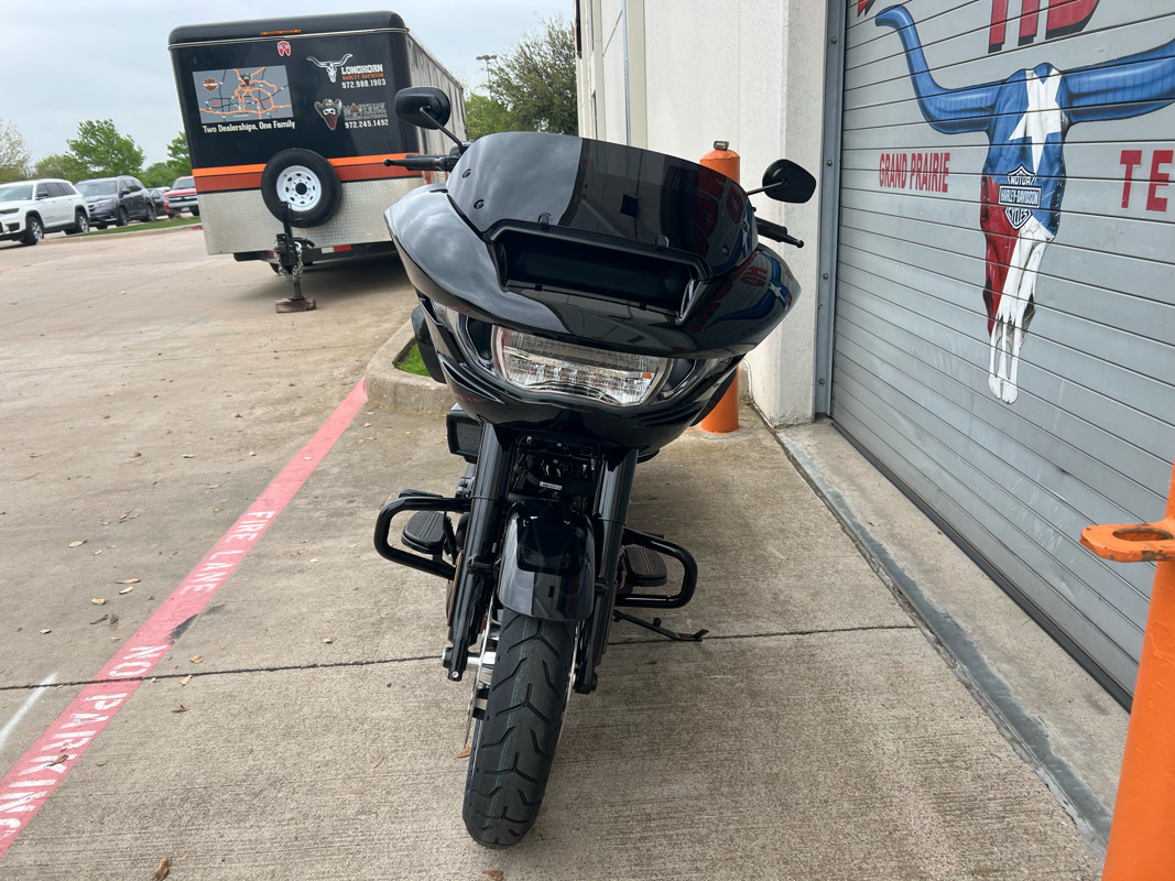 Road Glide®