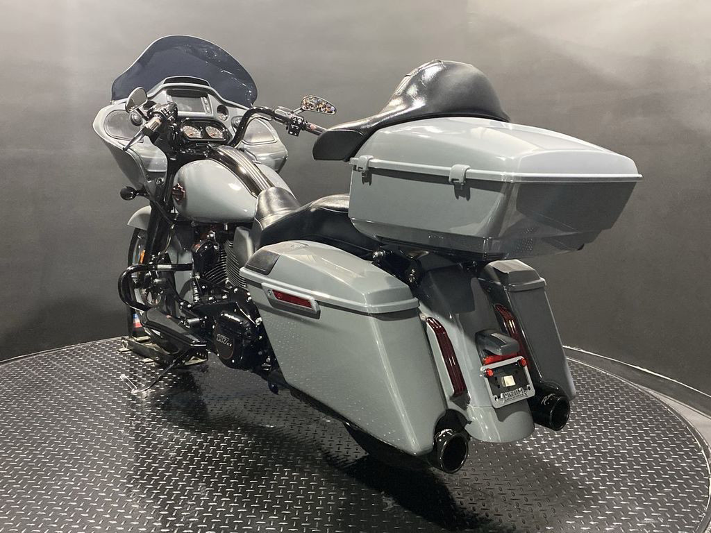 CVO® Road Glide®