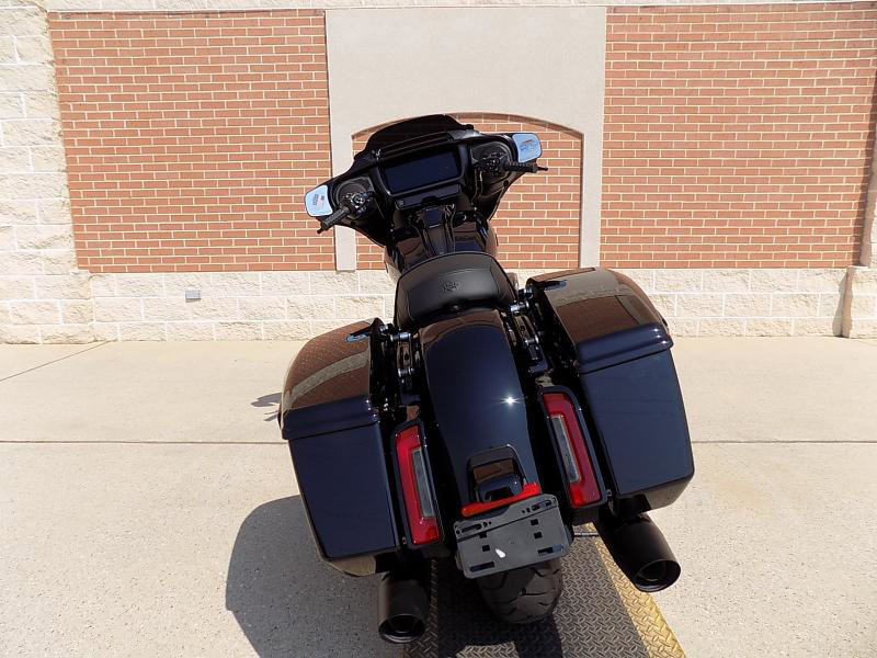 Street Glide®