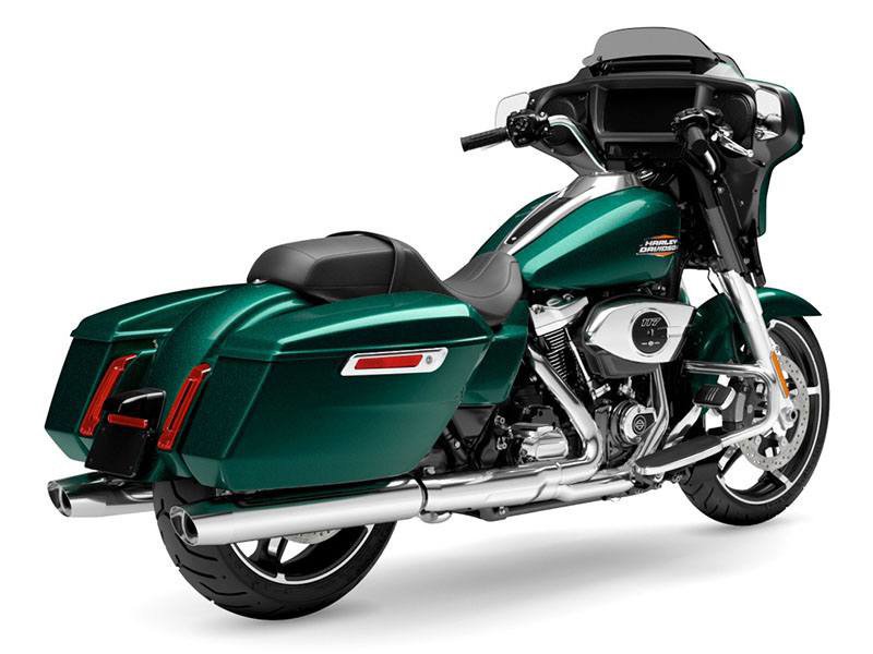 Street Glide®