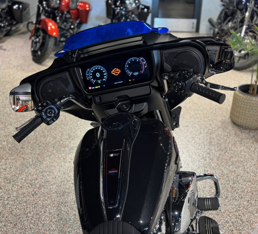 Street Glide®