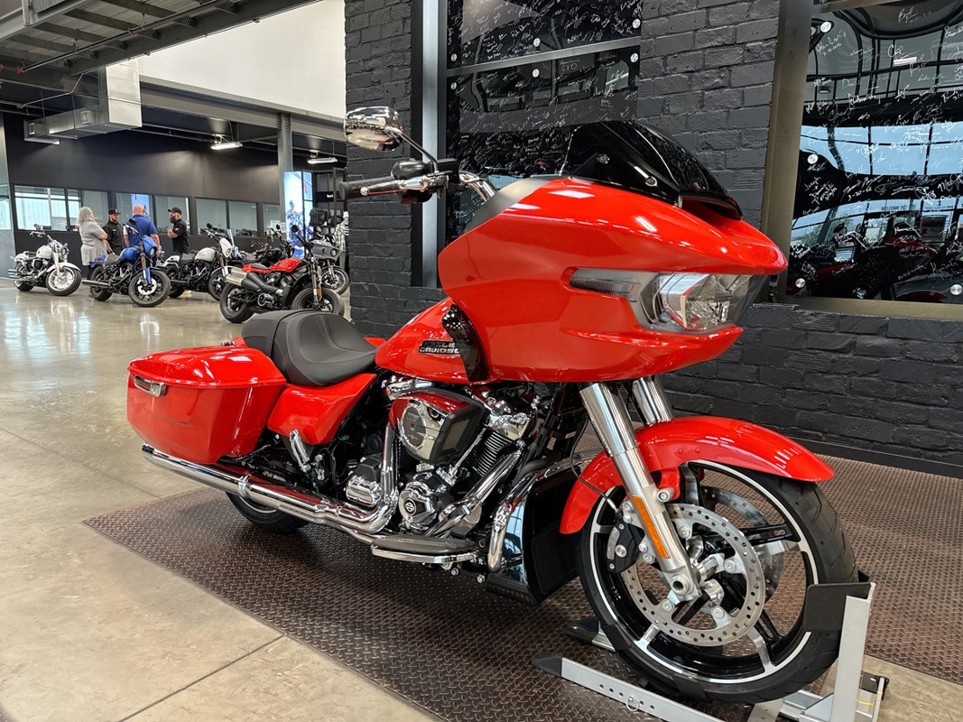 Road Glide®