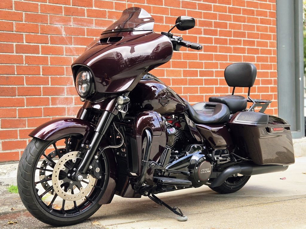 CVO® Street Glide®