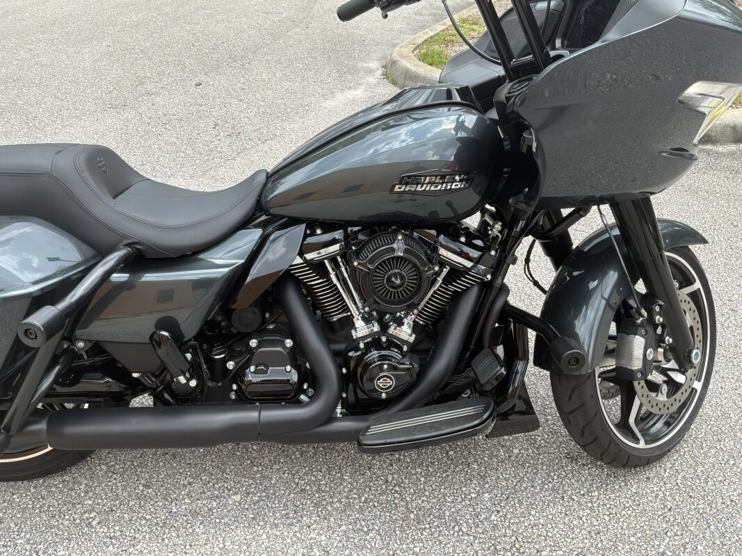 Road Glide®