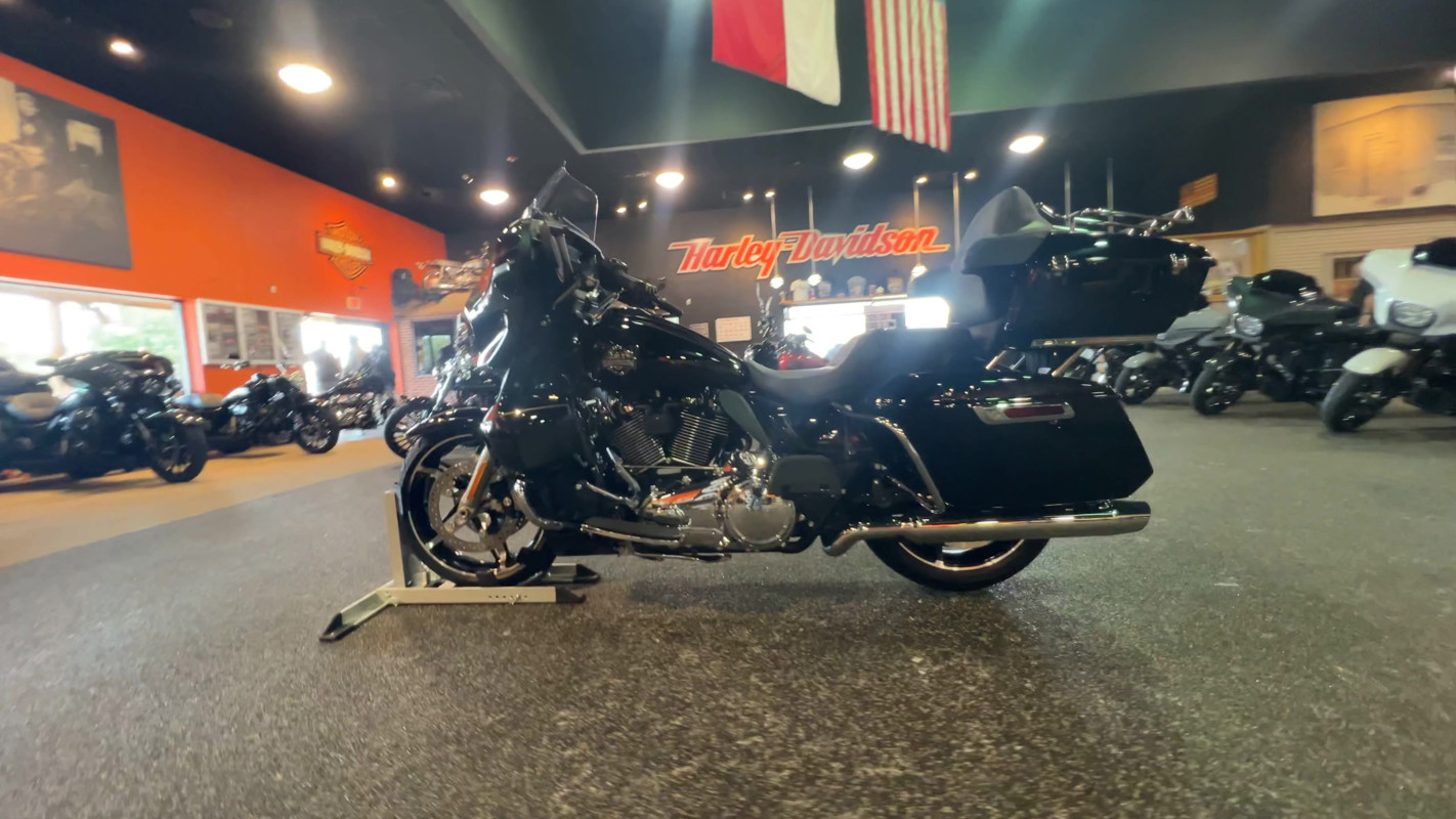 Street Glide® Ultra