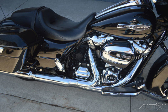 Street Glide®