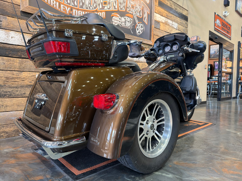 Tri Glide® Ultra Classic® 110th Anniversary