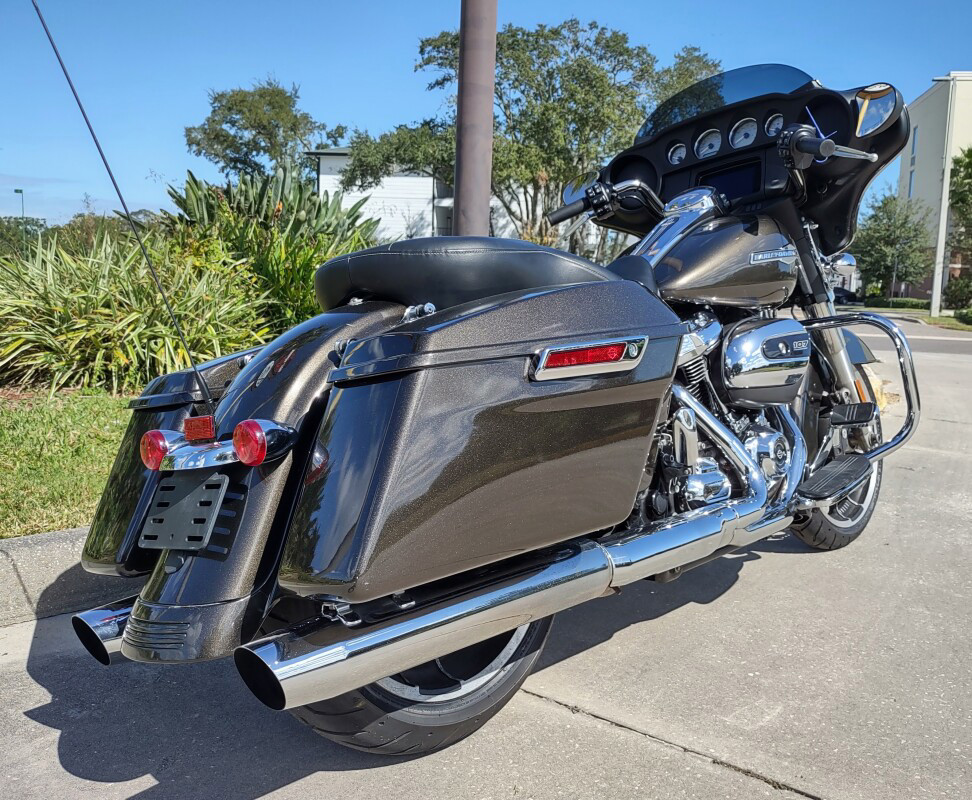 Street Glide®