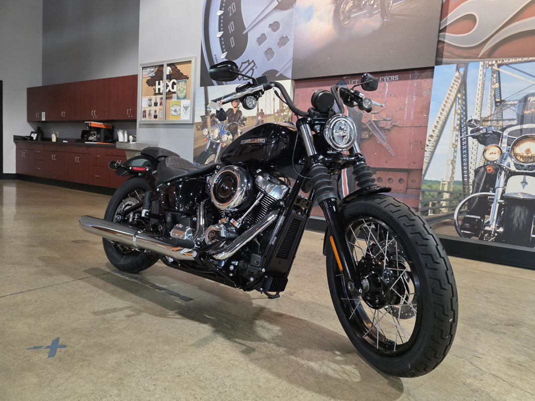 Street Bob®