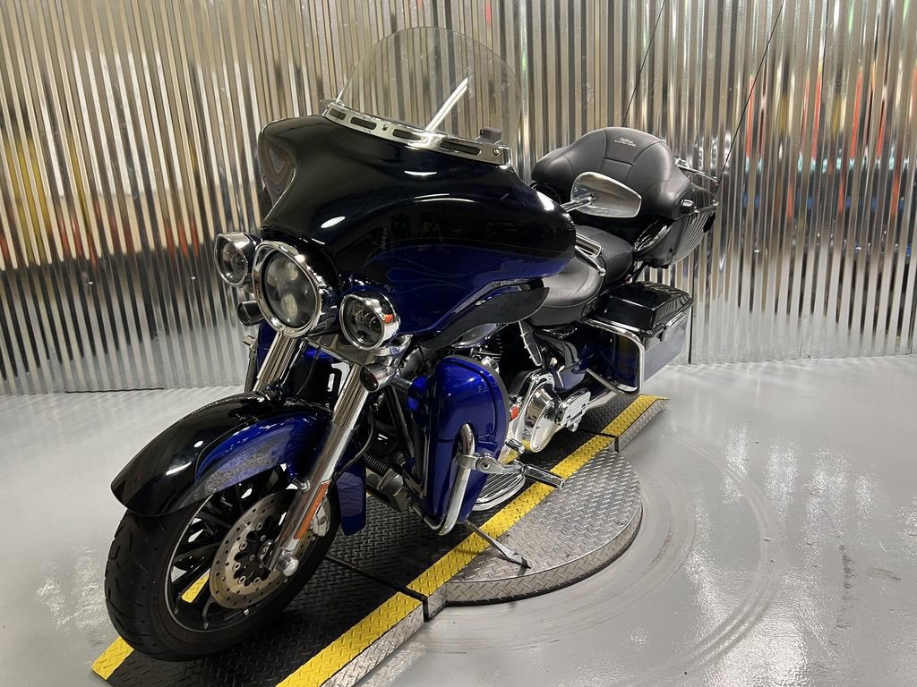 CVO® Ultra Classic Electra Glide®