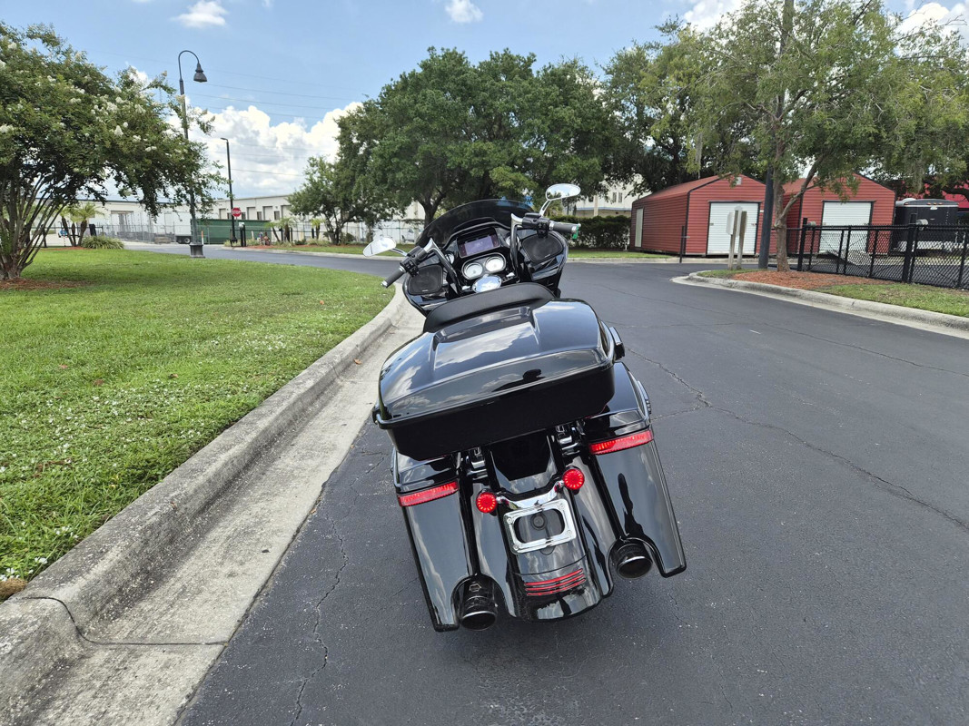 Road Glide®
