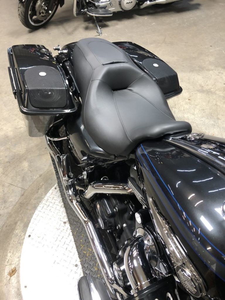 CVO® Road Glide® Custom 110th Anniversary