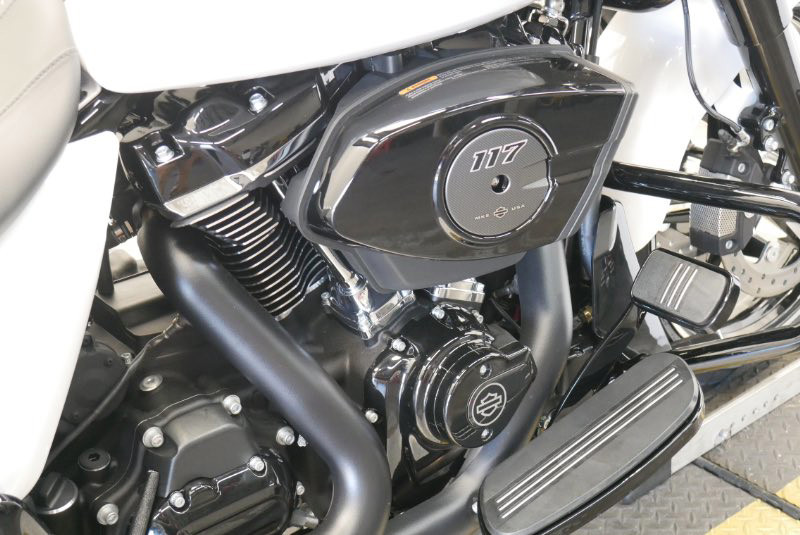 Road Glide®