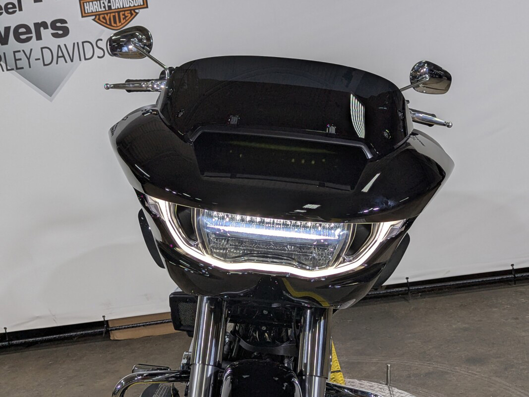 Road Glide®