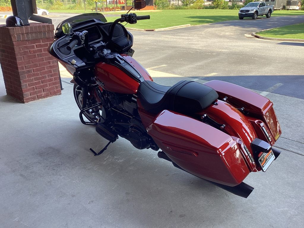 Road Glide®
