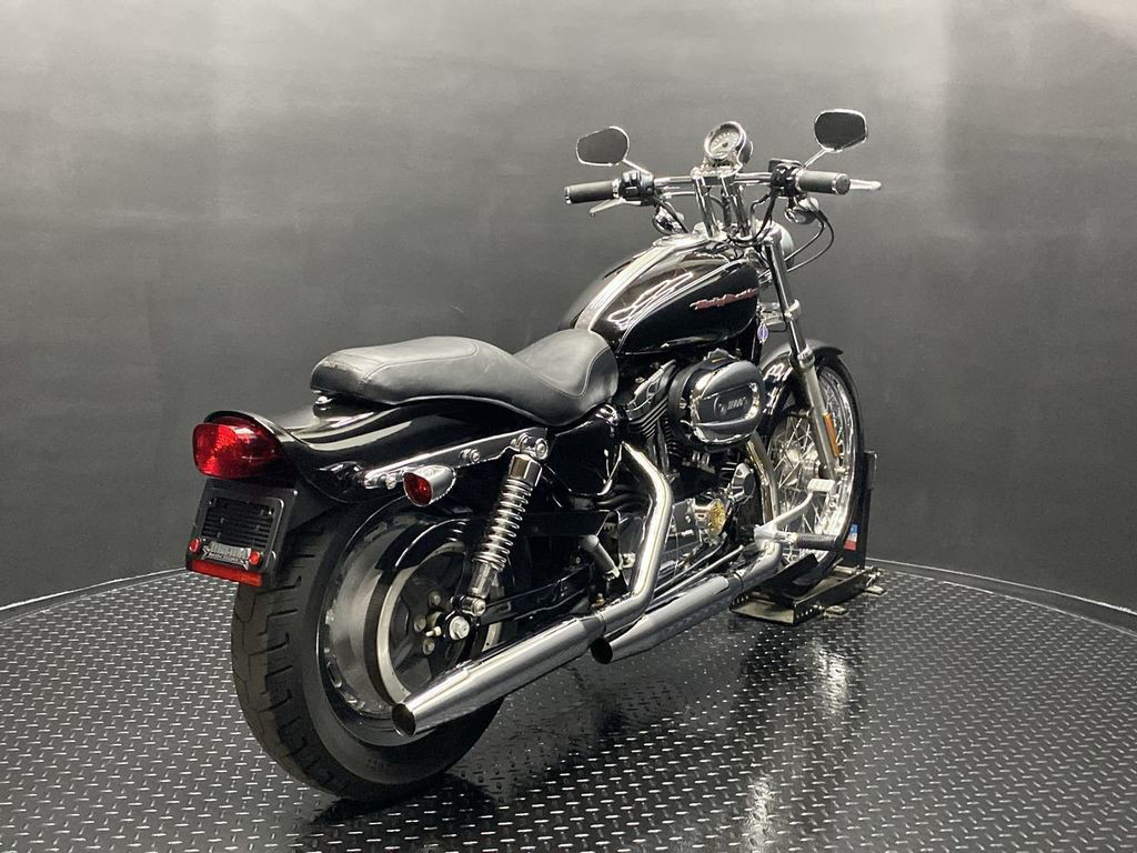 Sportster® 1200 Custom 