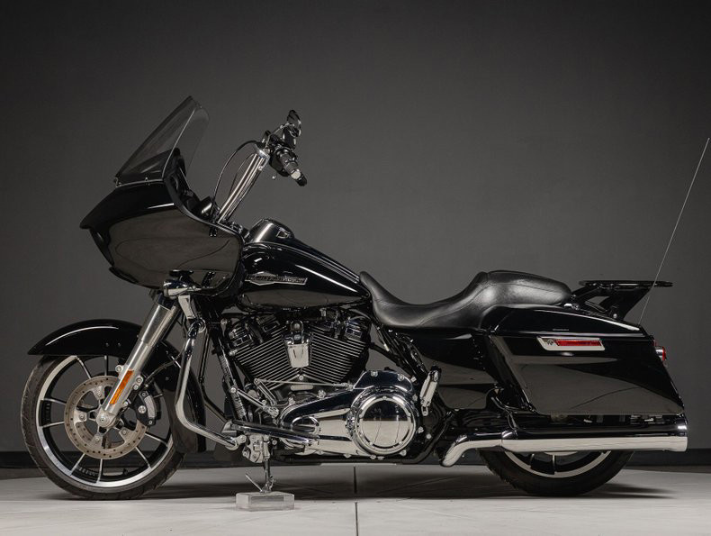 Road Glide®