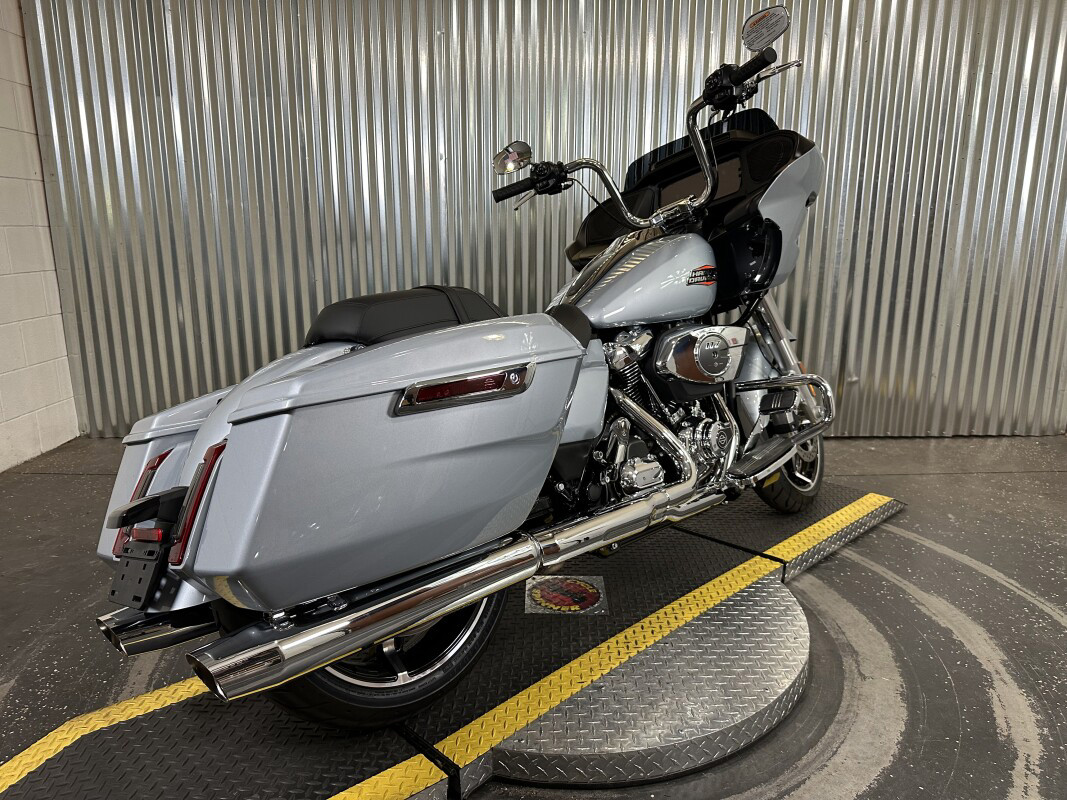 Road Glide®