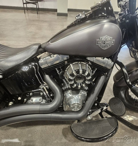 Softail® Slim®