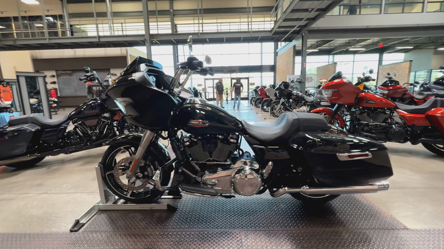 Road Glide®