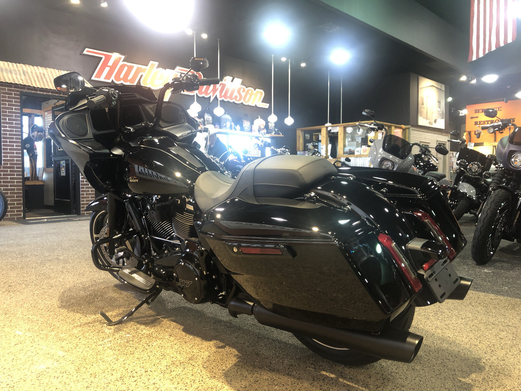 Road Glide®