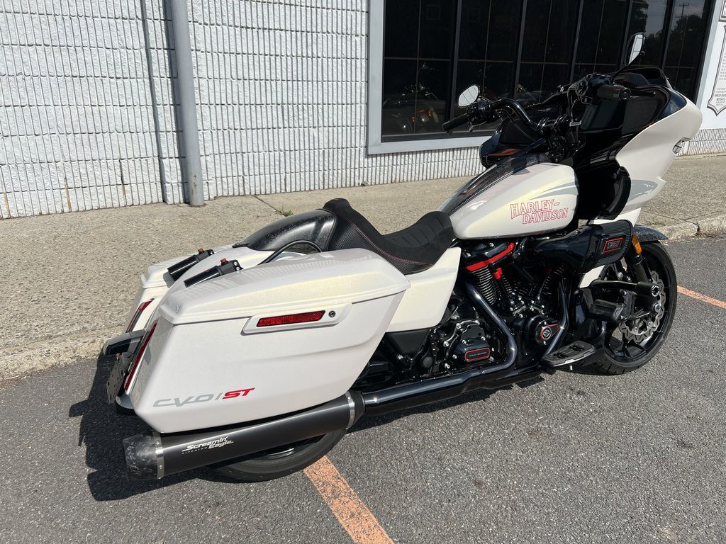 CVO® Road Glide® ST