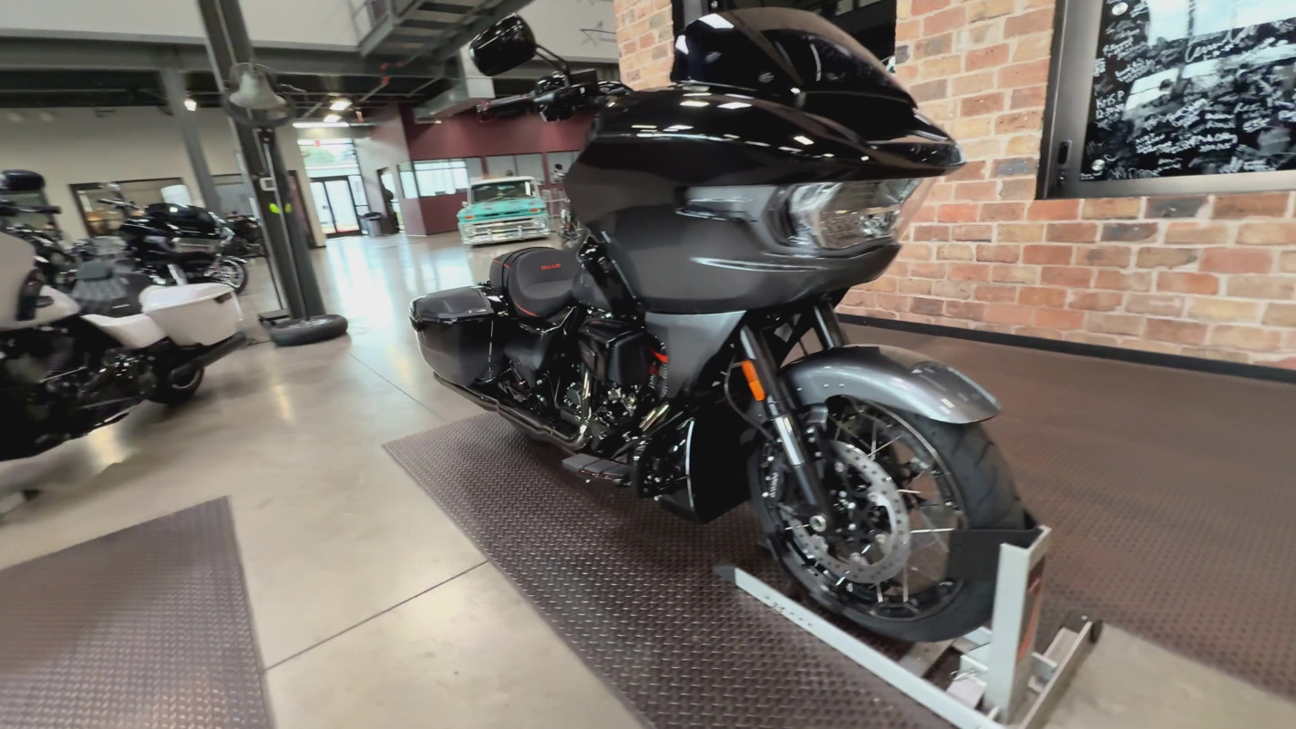 CVO® Road Glide®