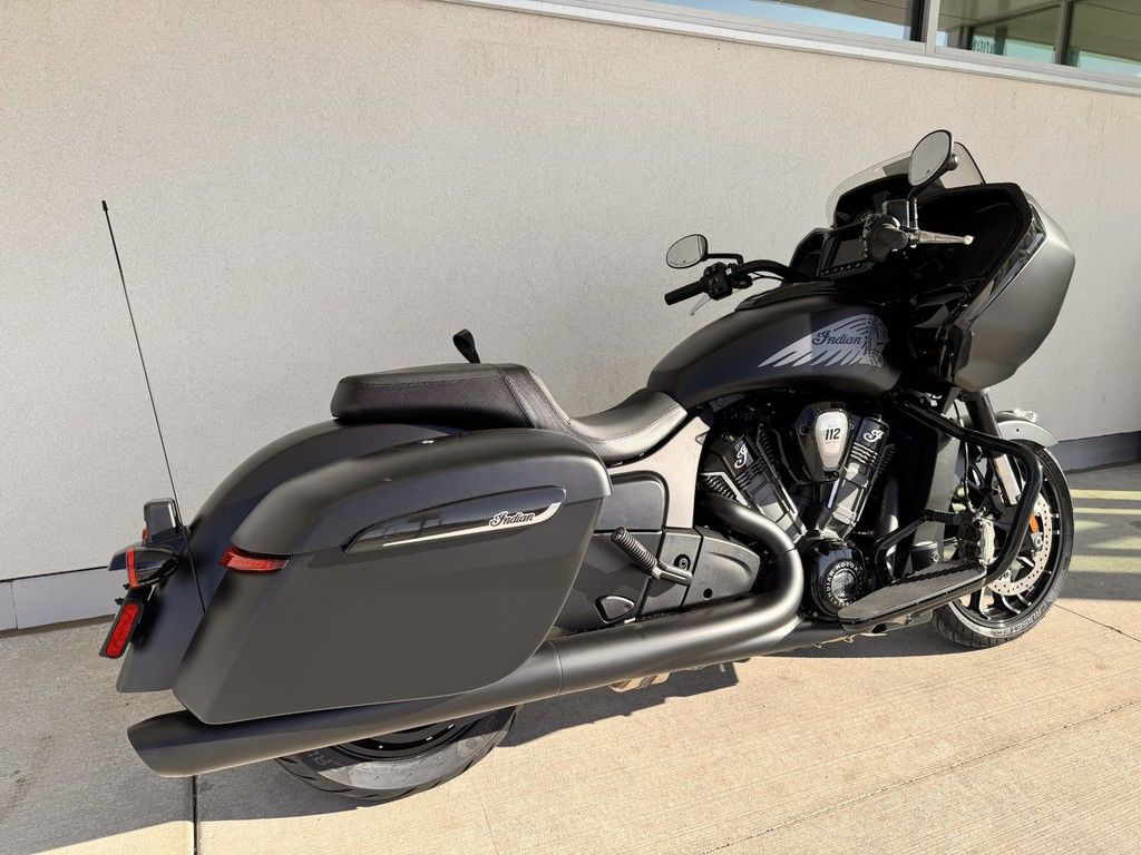 Challenger Dark Horse 112