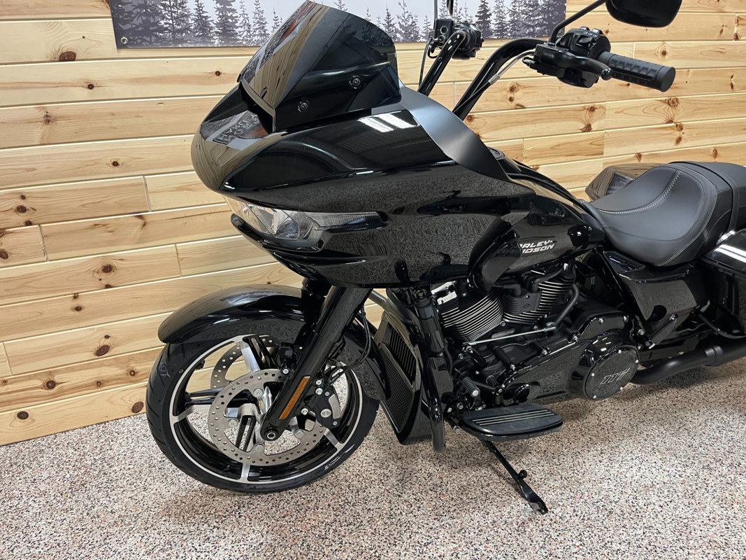 Road Glide®