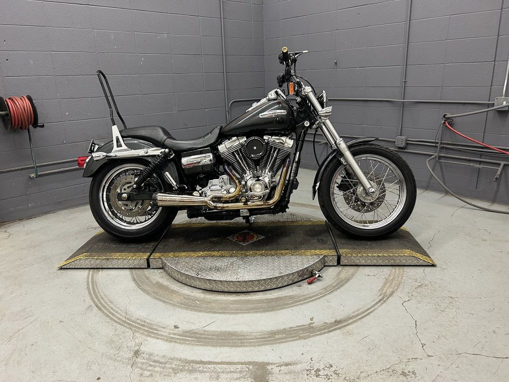 Dyna® Super Glide® Custom