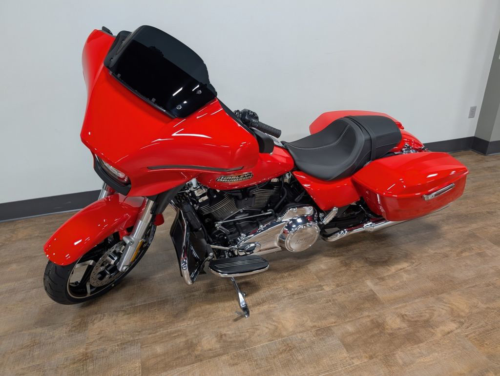 Street Glide®
