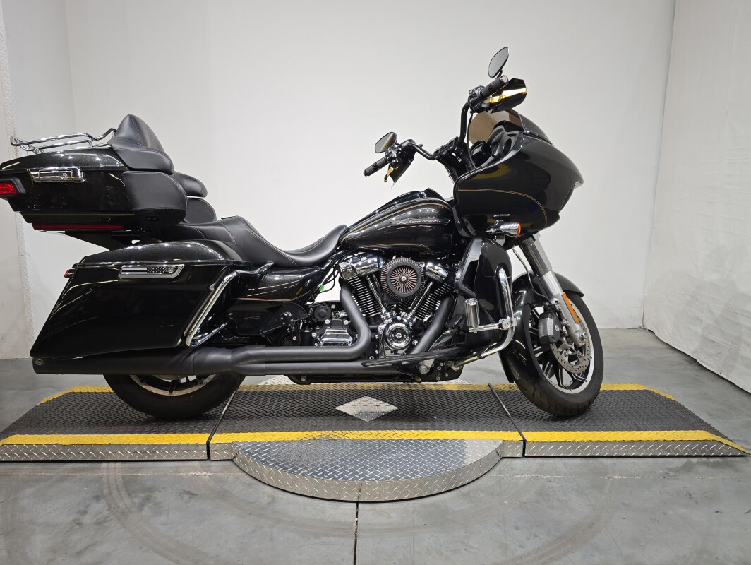 Road Glide® Ultra