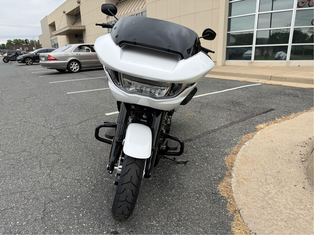 Road Glide®