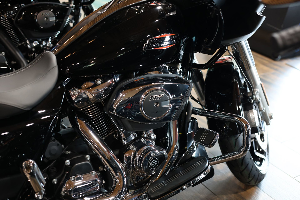 Road Glide®