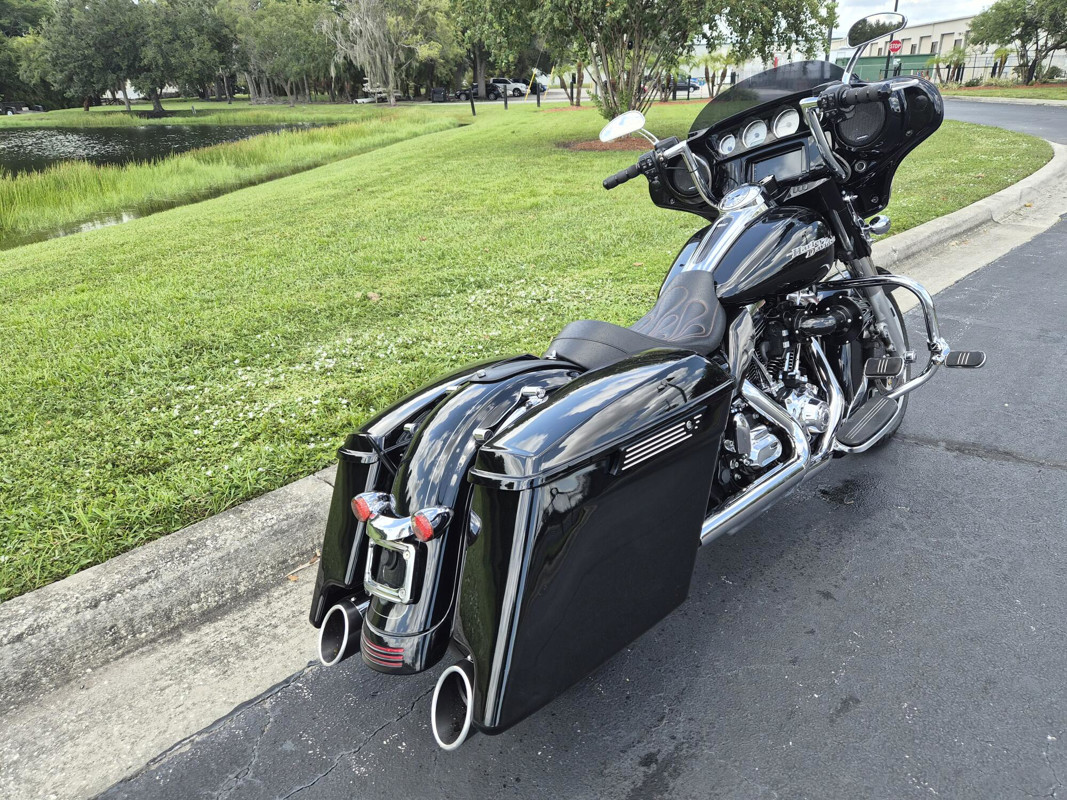 Street Glide® Special