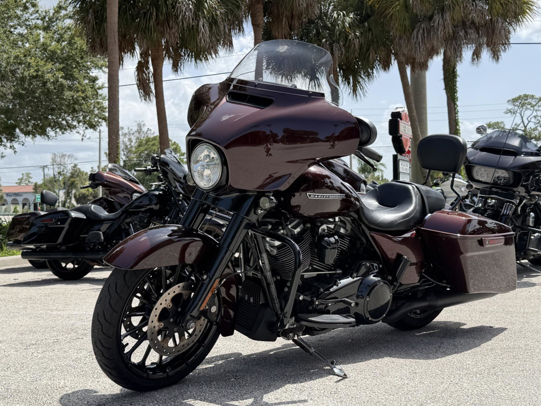 Street Glide® Special