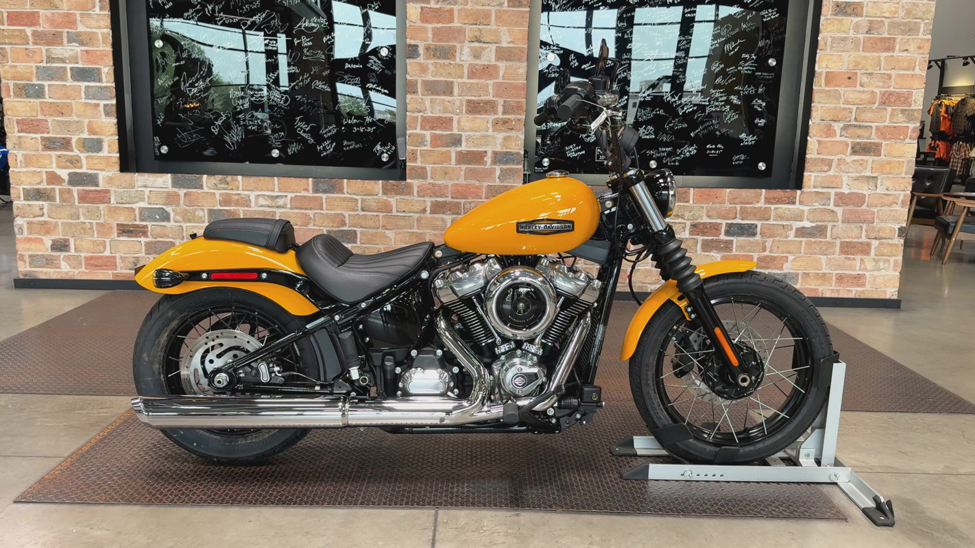 Street Bob®
