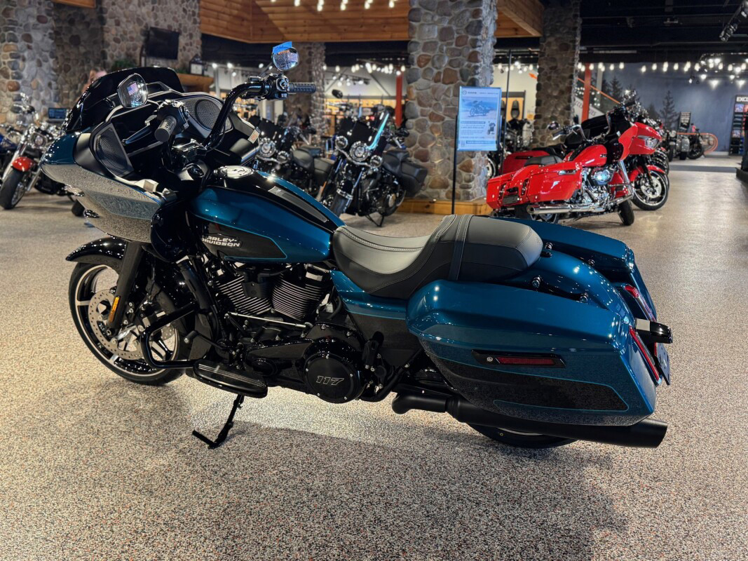 Road Glide®
