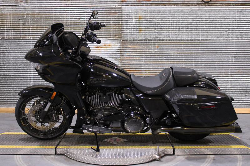 CVO® Road Glide®