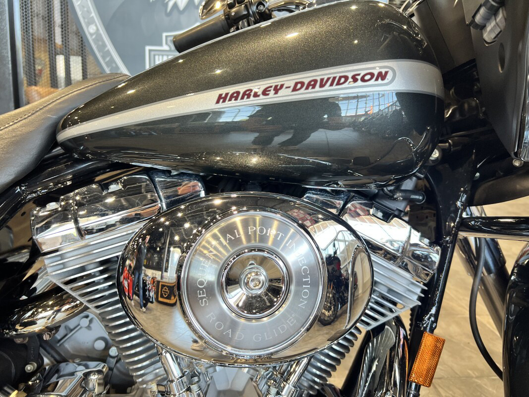 Road Glide®