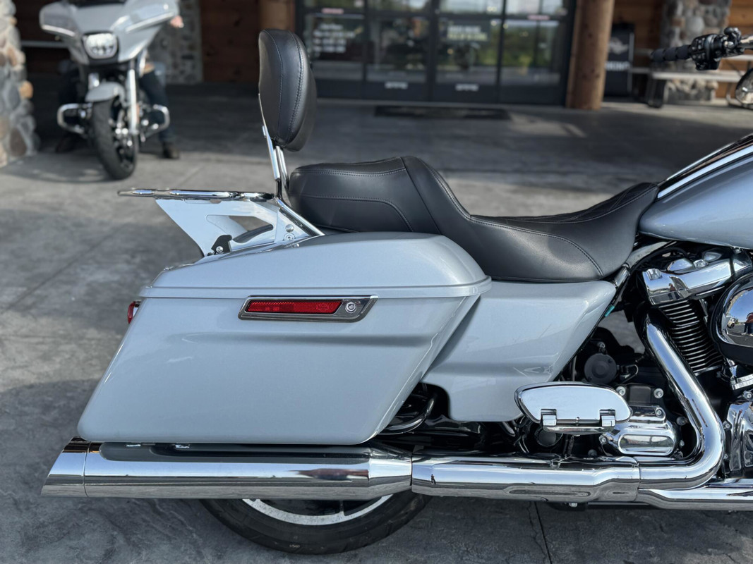 Street Glide®