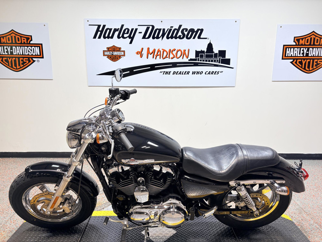 Sportster® 1200 Custom