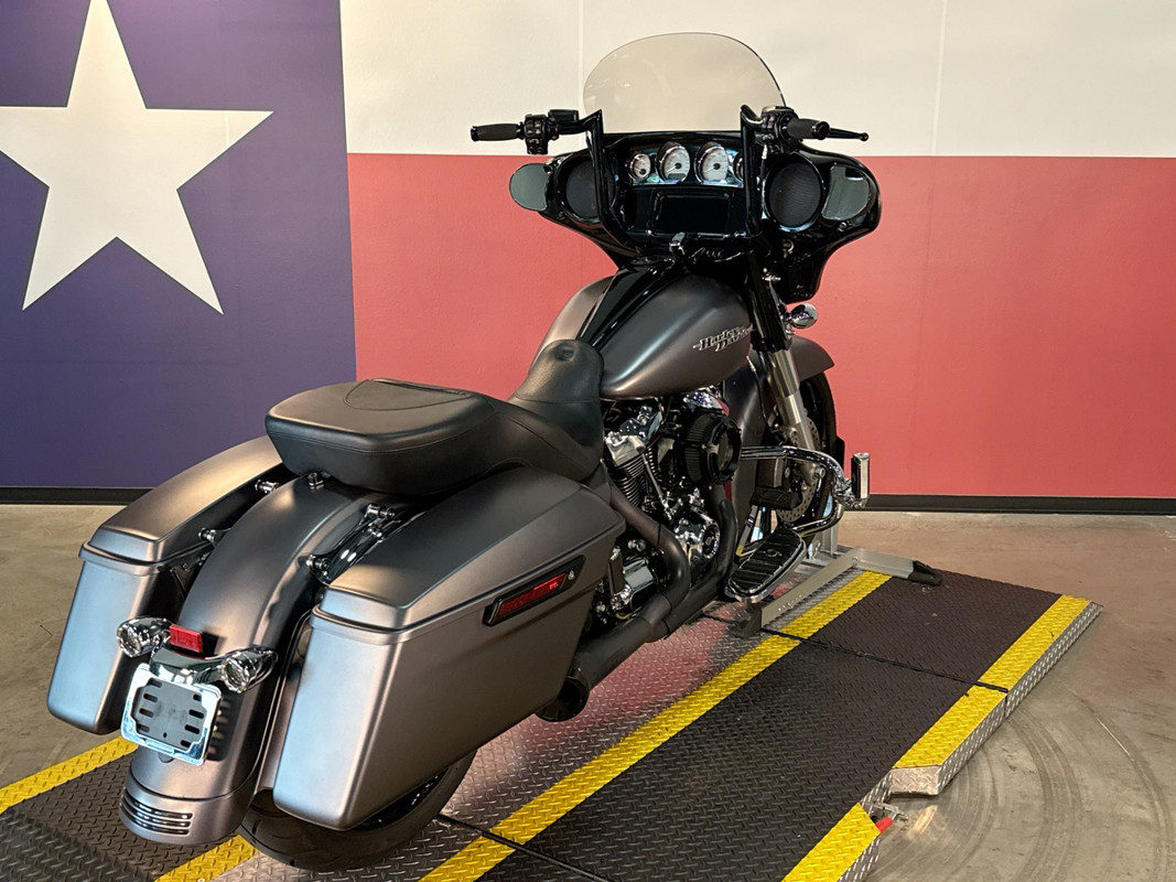 Street Glide® Special